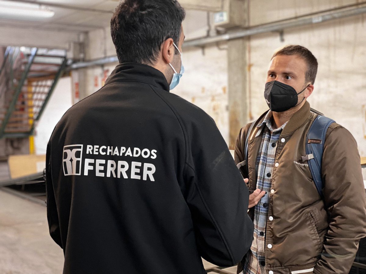 FerrerChess's tweet photo. 🗞Hoy abrimos las puertas de #RechapadosFerrer a @EFEnoticias (@EFEdeportes) y a @sergiescudero. Más ajedrez que nunca. ¡Conversación 🔝 para abrir el jueves! https://t.co/xVhqgBoqRF