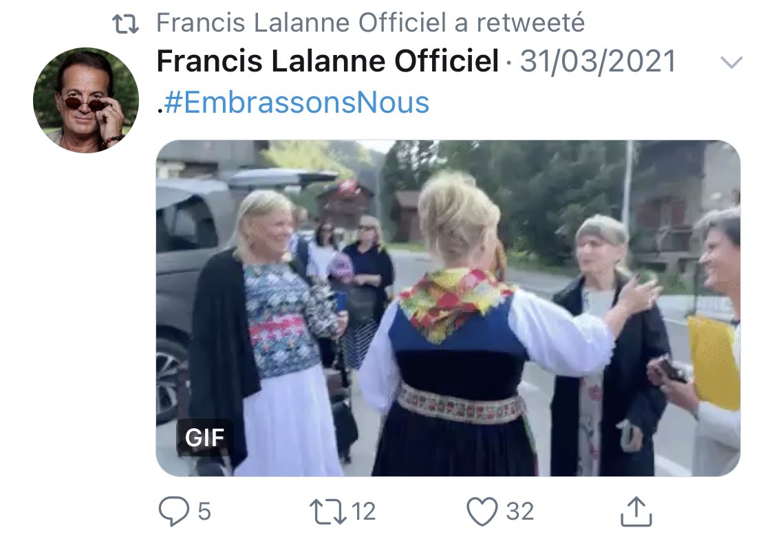 Francis Lalanne n’est pas complotiste, mais tout en défendant l’idée que le Covid est inoffensif, que les chiffres sont des mensonges et qu’il faut s’embrasser, il accuse le gouvernement d’avoir causé les 90.000 morts du Covid...