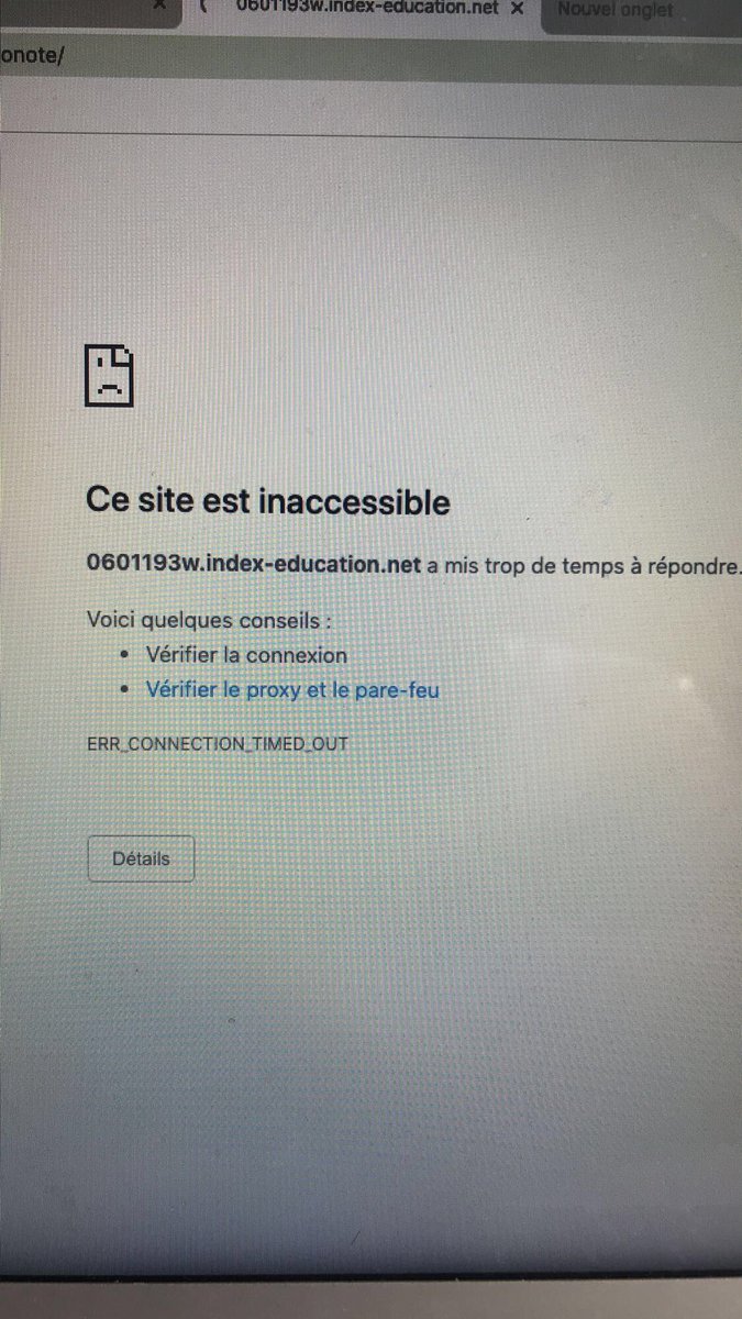 FianesoJ's tweet photo. C moi ou tout l’es jour ça crache ☠️☠️#meme https://t.co/viA6vUmKCz