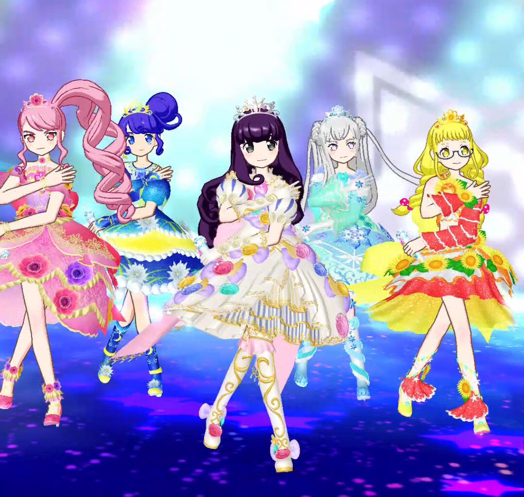 ぎんか プリ チャン あおぞら オータムコーデは月 にススキと 穏やかな雰囲気が良いねぇ うってかわってサイリウムライブでは黄金のイチョウが舞って煌びやか ウィンターコーデは雪の女王といった美しいコーデなのだ づえ