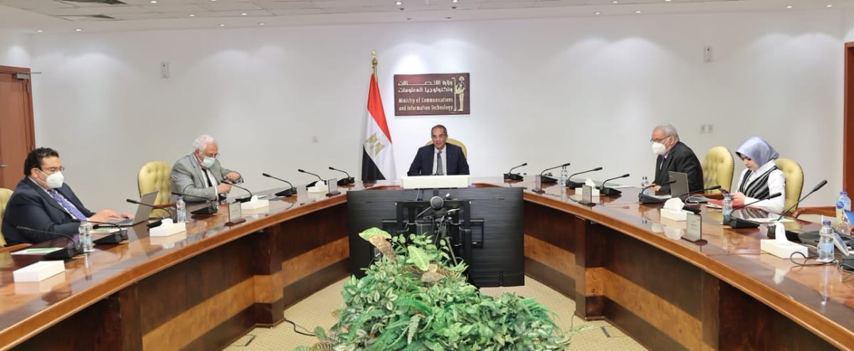 logatel3asr's tweet image. تخريج الدورة الأولى من مبادرة &quot; #منصة_إطلاق_الشركات_الناشئة &quot; لبناء قدرات #رواد_الأعمال بالشراكة مع #الجامعة_الأمريكية كعضو في برنامج كلية Babson العالمية
للمزيد: qrgo.page.link/EiYSr