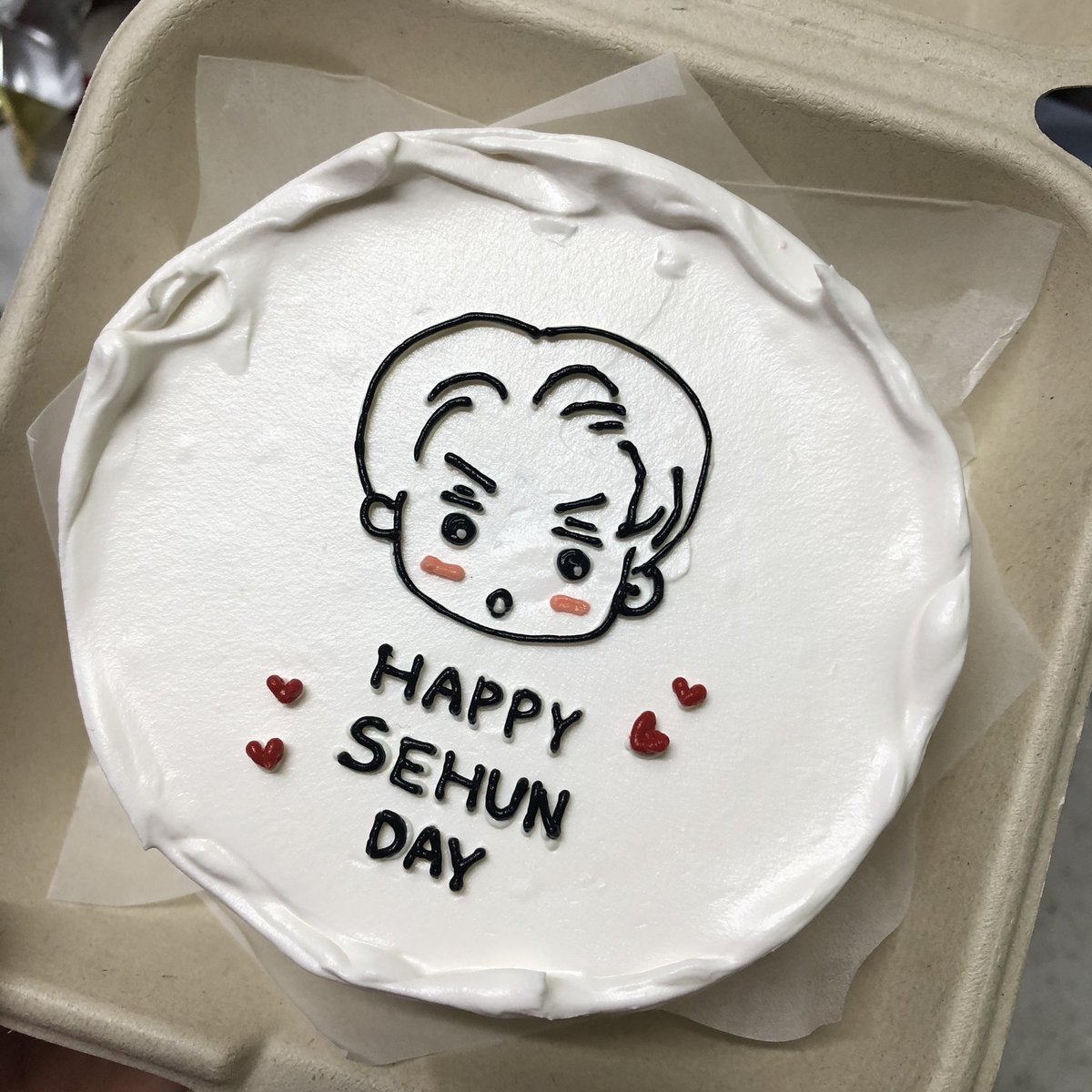 graymoon_3's tweet photo. 도시락케이크는 예약필수입니다 !
카카오상단 돋보기 누르시고,
별헤는달 검색후
채널로 문의주세요🙂
내일부터 세훈생일이벤트  시작입니당🙇‍♀️
그레이문👉별헤는달 상호변경!
#대구세훈생카 #세훈생일컵홀더 https://t.co/ea0JfsVyOM