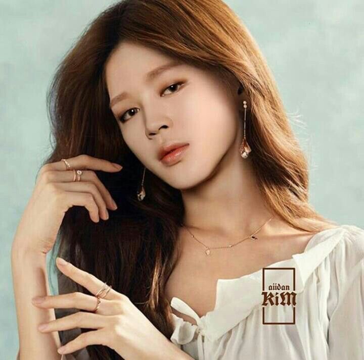 Пак девушек сообщения. Пак мин-ён грудь. Голосовые девушки. Корейская актриса пак мин ен. Азиатские модели девушки.