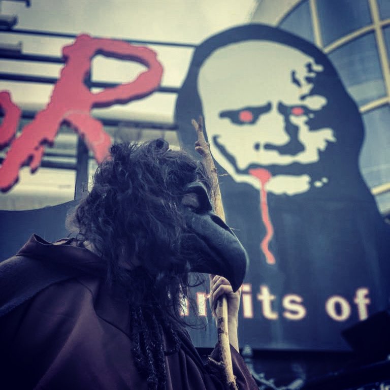 Pasajedel's tweet photo. Search for our next victims!
.
.
#pasajeselterror #horrorcommunity
#blackpoolshowsandattractions
#blackpoolpleasurebeach
#blackpoolpromenade #horrorfan
#horrorcollector #horroraddict
#horrorshows #interactiveshows
#horrorjunkie #horrorlover #spookyvibes https://t.co/f33YNNUOWz
