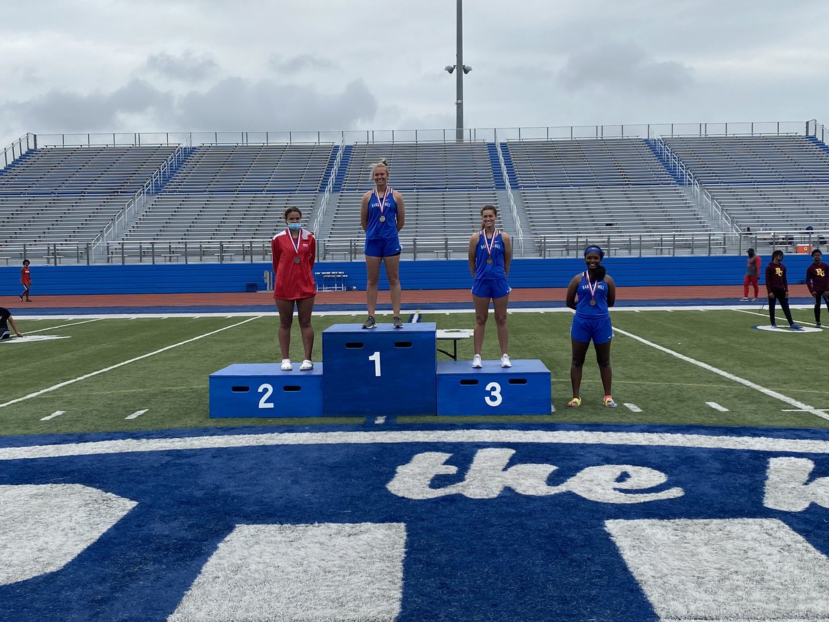 Great day at district for my throwers. 6 of 6 pointed, 5 of 6 moving onto Area, and 4 of 6 PR. Combined 33 points from the girls and boys shot put.  Can’t wait to see what they do next week. #leaveitallonthetrack <a href="/BHHSEagleTrack/">Barbers Hill 🦅 Cross Country/Track & Field</a> <a href="/JoshuaKingBrad1/">Josh King-Bradley</a> <a href="/AlyssaT52173004/">Alyssa Thomas</a> <a href="/RachelY26746851/">Rachel Young</a>