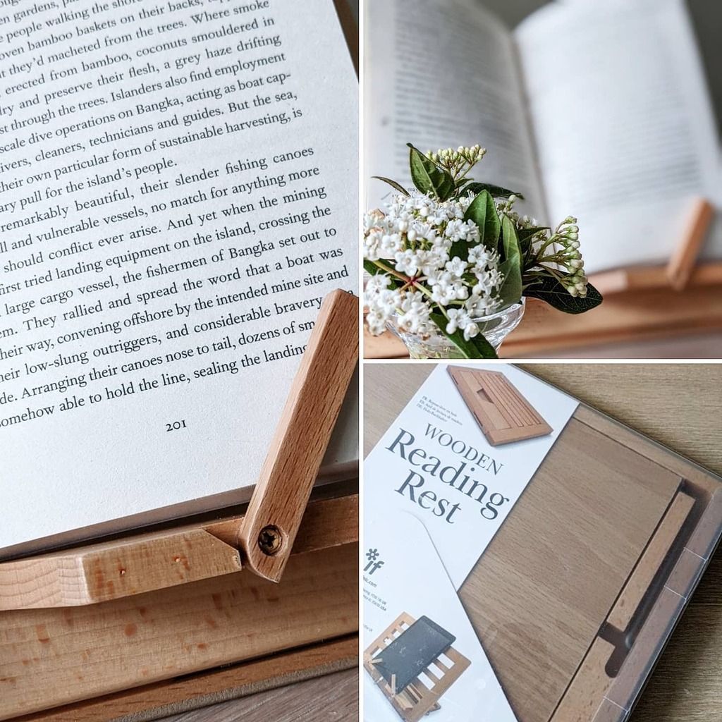 suecartwright's tweet image. Design and function ... to help with book research and catching up on a number of reviews; shown here is 'Irreplaceable' @jhoffmanprespa - a beautiful book about saving our wild places. #books #bookwork #bookstand #readingrest #reading #research 📚 instagr.am/p/CNZqDfSLvjr/