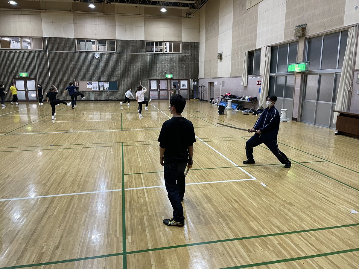 kty_tate's tweet photo. 新人2人を迎え
より一層稽古に力が入っております！！

昨日は野外劇のスタッフの方や
OBの方が稽古に来て

一緒に基本を固めました。

メンバーまだまだ募集しております。

#殺陣  #函館 #函館野外劇  #野外劇 https://t.co/II4LpLcxdS