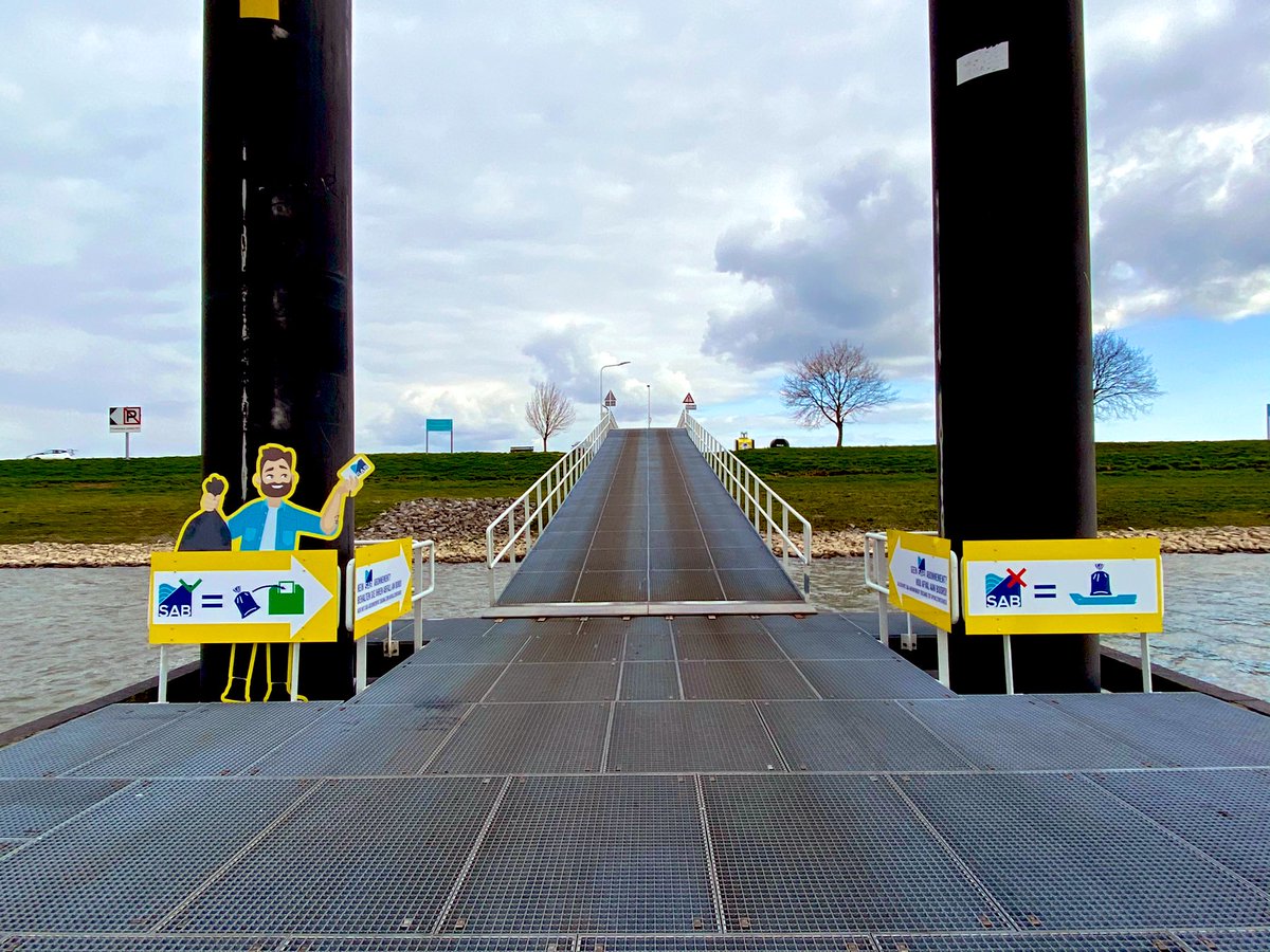 Vanochtend #filmpje opgenomen voor <a href="/RWSleefomgeving/">RWS Leefomgeving</a> van onze succesvolle pilot op IJzendoorn! #gedragsverandering #haven #bijplaatsingen <a href="/InspiretoAct_nl/">Karin Bongers</a> <a href="/Bovenkamers/">Bovenkamers</a>