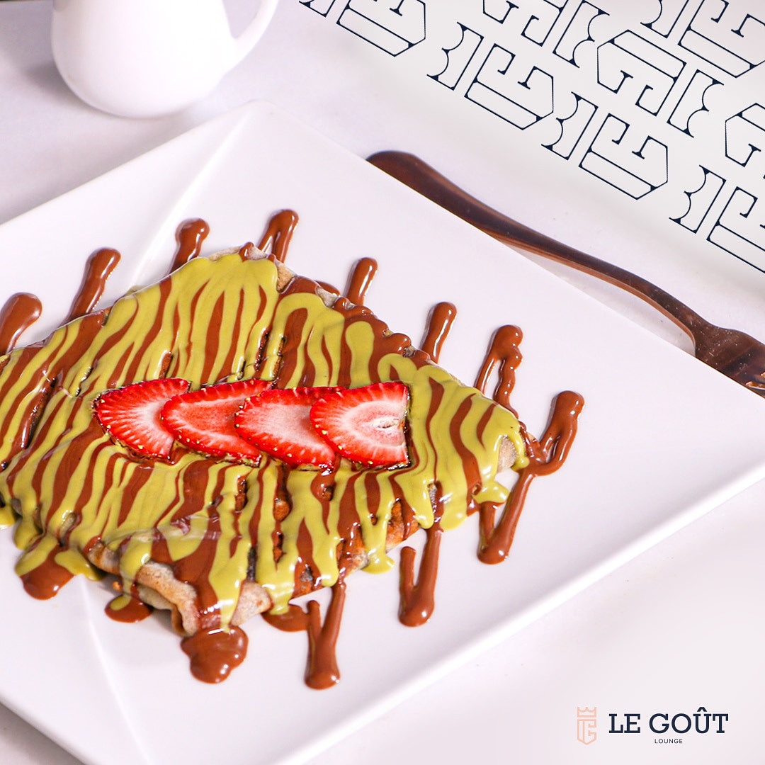 LEGOUT_sa's tweet photo. من يستطيع مقاومة هذا المنظر 😍
اطلب الحين ألذ طبق حلويات من Le Gout وتلذّذ بطعمها الخيالي!  #Hungerstation #Jahez #Wassel #Toyou #Lavender
يمكنكم الطلب من خلال: #هنقرستيشن #جاهز #وصل #تويو #لافندر 
#Food #Foodie #Dinner #Delicious #Dessert #Chocolate #Riyadh #Saudiarabia #LeGout https://t.co/j7k0hUi8dL