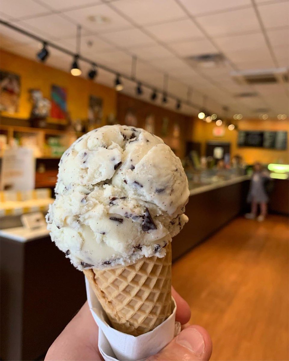 LCChocolates's tweet photo. Warm spring days call for celebration!

We scoop up our award-winning ice cream all year long. Stop by today and yourself to a scoop (or two)!

📸 @localvore 

#icecreamtime #getyourscoopon #homemadeicecream #makeitextraordinary https://t.co/87aFT0Wtqf