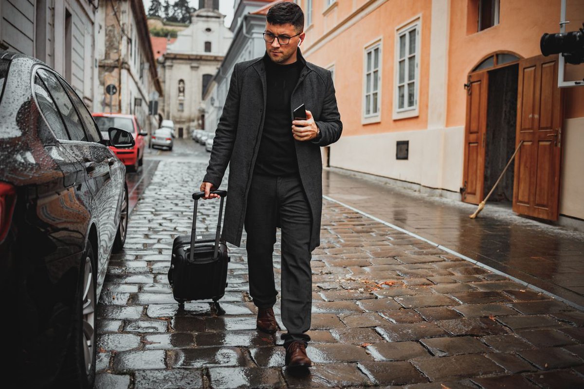 Pide un Cabify y Cabify lo subcontrata para que se lleve a sí mismo al aeropuerto: buff.ly/31X7ZV2