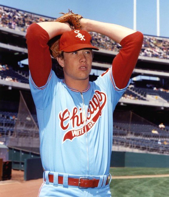 Happy birthday Catfish Hunter.  Great pitcher, great Yankee, and fantastic powder blues with the White Sox. 