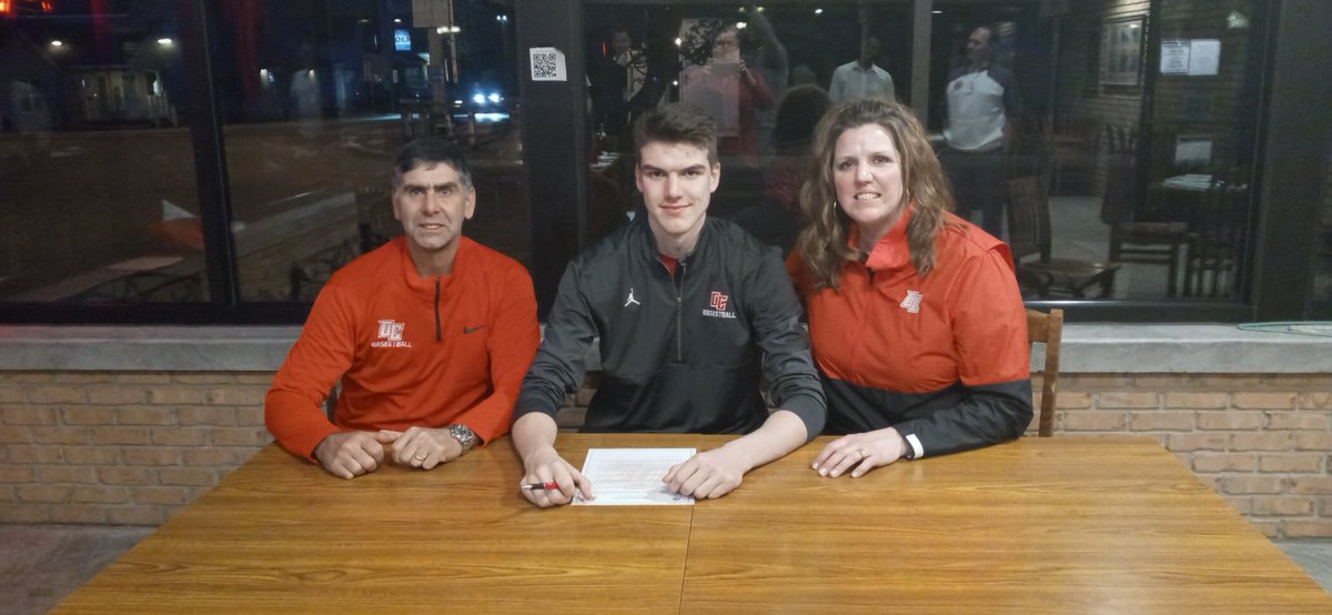 jacob oswald (@jacob83551278) on Twitter photo I'm excited to announce that I will be continuing my academic and basketball career at Olivet College! Thank you to my family and all my coaches who have supported me over the years! Thank you <a href="/CoachHargraves/">Coach Hargraves</a> for the opportunity to play at the next level! I'm excited to announce that I will be continuing my academic and basketball career at Olivet College! Thank you to my family and all my coaches who have supported me over the years! Thank you <a href="/CoachHargraves/">Coach Hargraves</a> for the opportunity to play at the next level!