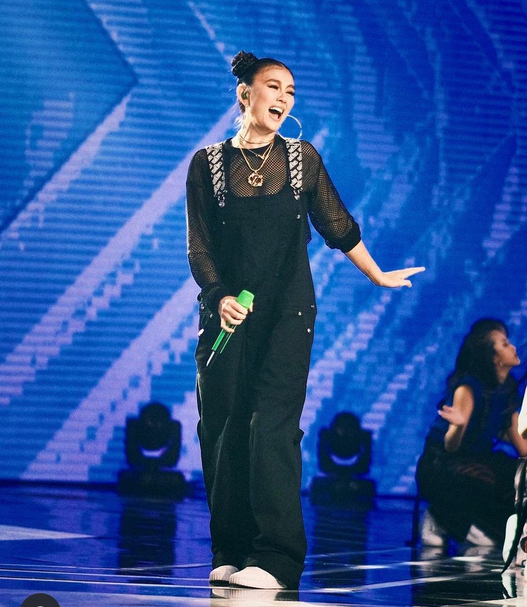 dwiaristrisl's tweet photo. @agnezmo @iHeartRadio #Agnation #BestFanArmy #iHeartAwards 
Goo agnation https://t.co/lCbCvc5FzZ