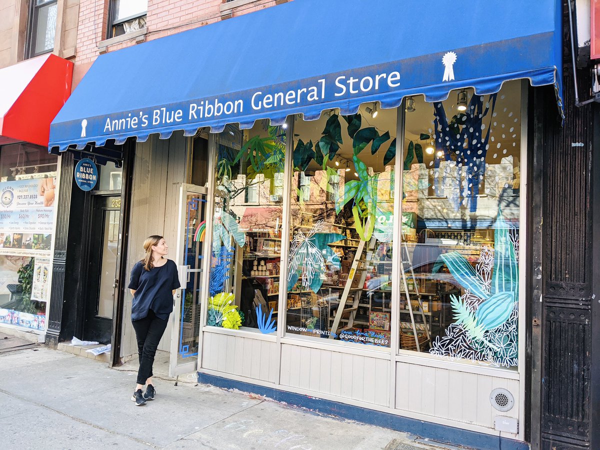 goodforthebees's tweet photo. New window in #ParkSlope to celebrate my new #greenspaces map of #Brooklyn🌿♻️🗽✳️ https://t.co/QynZqIvgzq