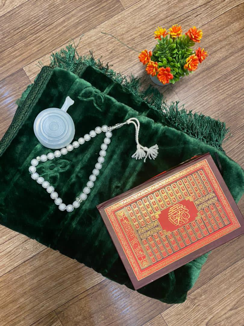 This set of prayer mats are large, soft and lush, like a small rug. A gift bag containing this quality prayer mat, Quran, Tesbih and Zam zam water costs N14,000 onlyScarves, Viscose kaftan and other items can be included at an extra cost, depending on your budget.