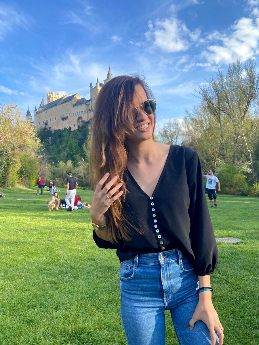 carmenop99's tweet photo. 🏰💙 https://t.co/v0T8GQTlDW