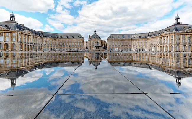 CylleneFR's tweet photo. [Made in Bordeaux] Un an après le début de la crise, quelle place pour l’#innovation ? 

#transfoNum #tech

via @frenchweb https://t.co/cq8hpzpi6d https://t.co/60iZRmQT2H