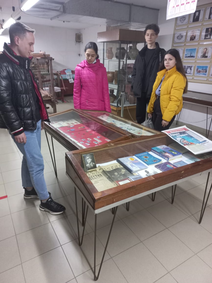 встреча волонтеров музей победы. музейный волонтер. волонтеры в музее. волонтеры в музее картинки. волонтеры в музей.