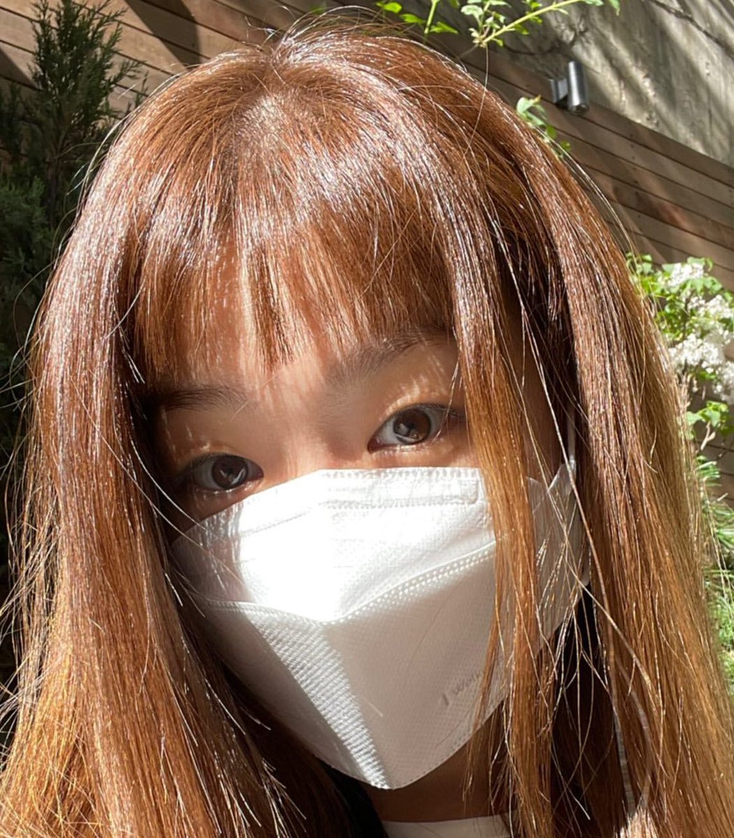 아사람이귀여움때뭄에죽을수도있구나
가뜩이나귀여운데앞머리까지내리면
이건뭐나보고천국가라는소리