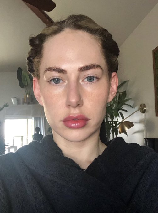 been taking pics of my bare skin since i started a new routine in january (bc sometimes it&rsquo;s hard to