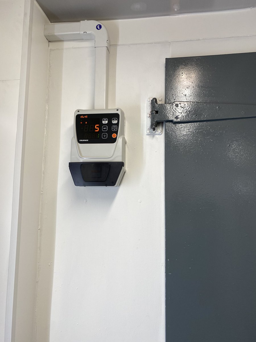 Polarcold1's tweet photo. Coldroom refurb at Radford Butchers in Stoneleigh Broadway @AFRefrigeration @jehallfridge @RadfordButchers https://t.co/vtjWl5JL5d