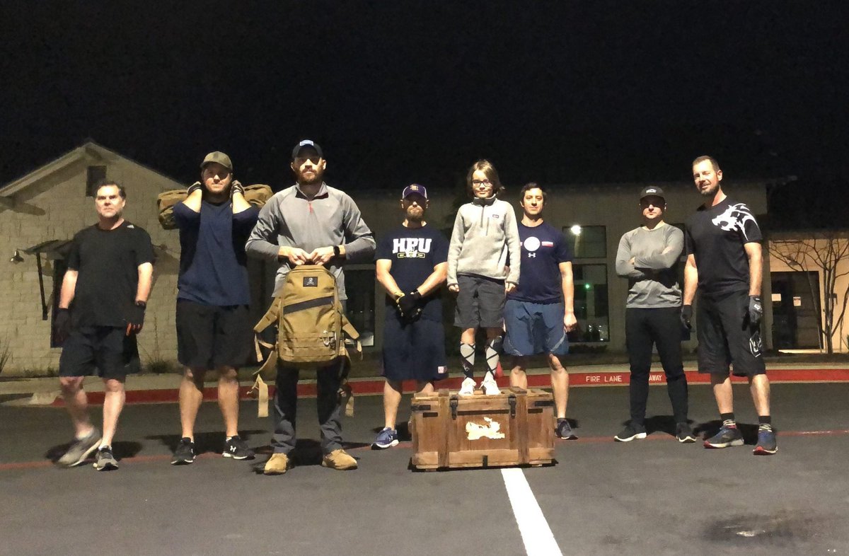 F3Austin's tweet photo. 9 STUDS at #Hemingway played with battle ropes, 7 PAX got to know each other better at #TheBridge &amp; 8 PAX went for a ruck at #TheGreen. @GORUCK #F3Austin #F3NATION #AustinTx #Austin #atx #texas https://t.co/nLG6WLVt7m
