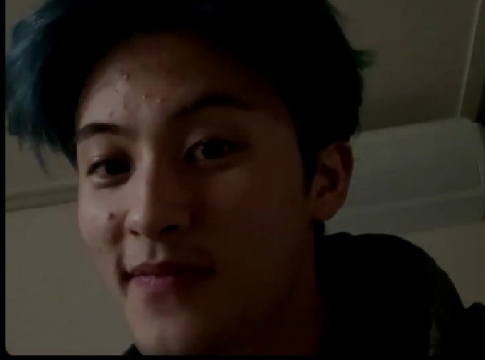 joyfullmarkie's tweet photo. #TheLessTheMore https://t.co/YeCp47fW5O