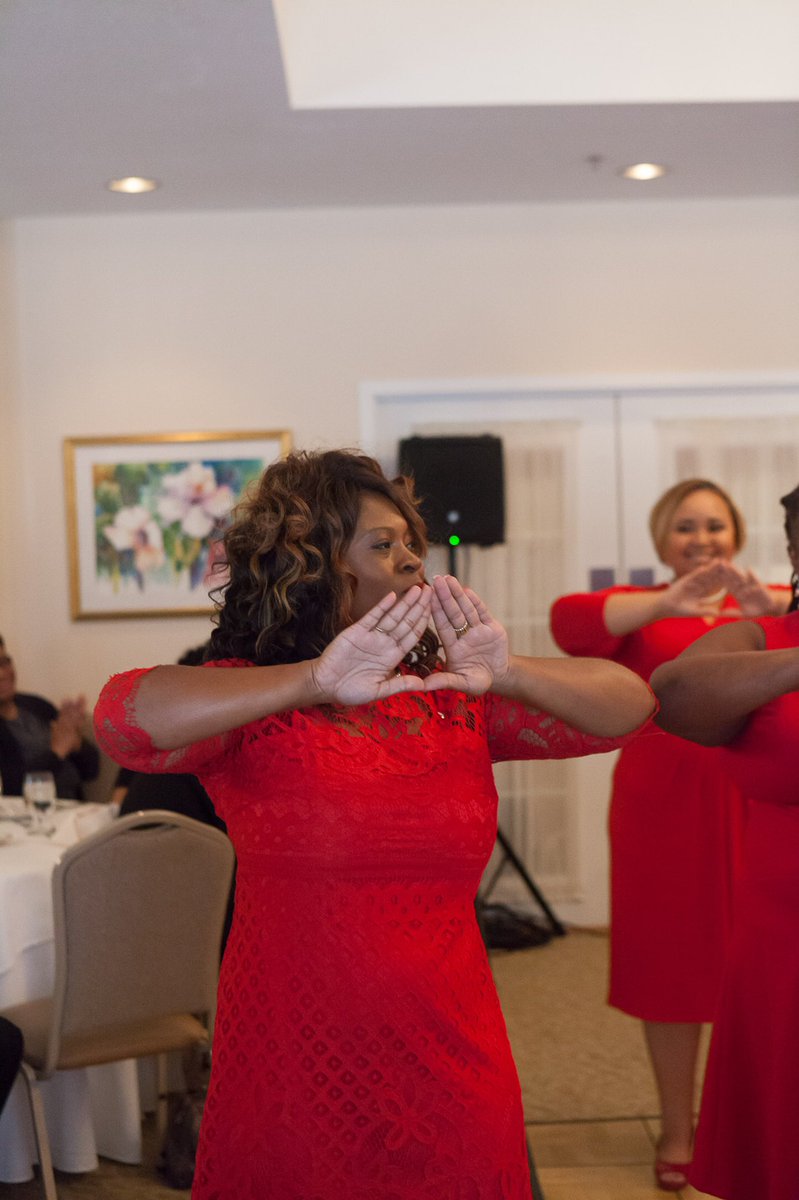 BrittanyDJones's tweet image. Happy #DELTAversary to R.E.D Engine #9! I was blessed with the BadDeST &amp;amp; Best line 🔺🐘Love my LS’ to life @dstinc1913 #lifetimecommitment#Deltawoman#ohtobeadeltagirl#MicChek#aoml❤️🐘#DST#PCFCA#