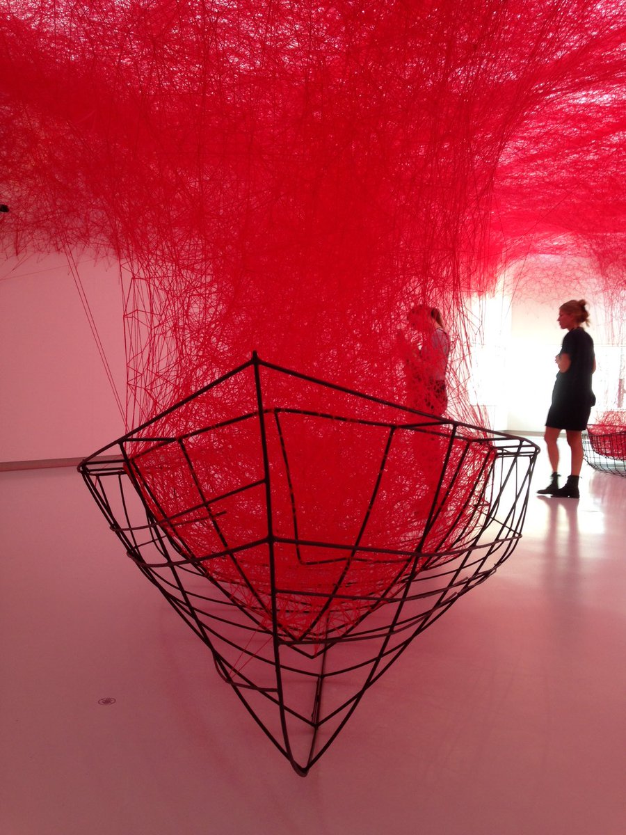 MartenvdMolen's tweet photo. #repost #tentoonstelling Chiharu Shiota @NoordbrabantsM #september2017 #museumlockdown #throwbackmuseum https://t.co/F3dYi6qbKd