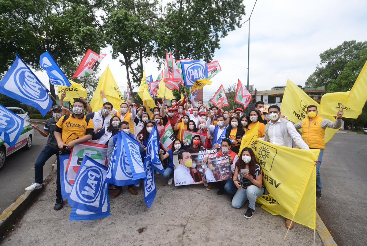 ProyectoVer's tweet photo. Reafirma @americozuniga su compromiso con la juventud xalapeña https://t.co/0xME5ub1cz a través de @hoy_xalapa https://t.co/9RNOunmT1q
