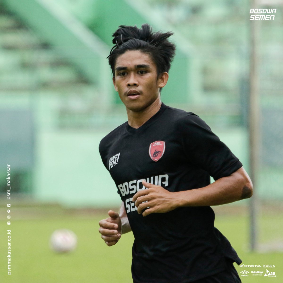 PSM_Makassar's tweet photo. Siap untuk 8 besar #PialaMenpora2021

#EwakoPSM #SirinaPacce https://t.co/Cvs7r35ct2