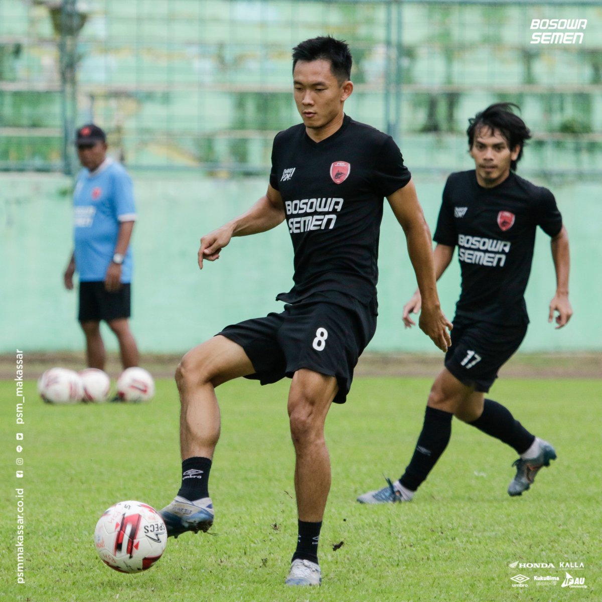 PSM_Makassar's tweet photo. Siap untuk 8 besar #PialaMenpora2021

#EwakoPSM #SirinaPacce https://t.co/Cvs7r35ct2