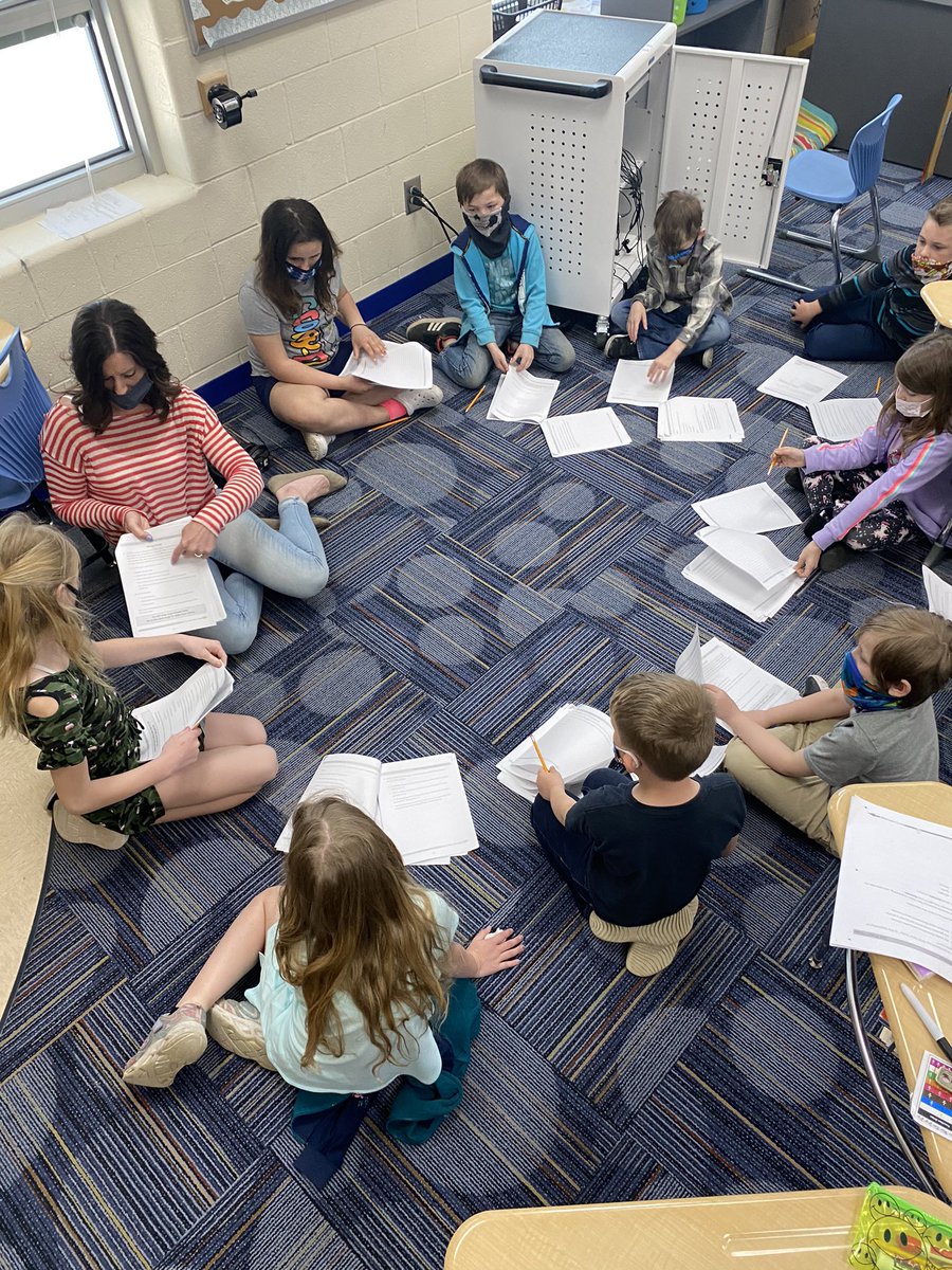 MrsWyant9's tweet photo. Small group prep for next week’s OAA test. 3rd Grade is ready! https://t.co/Ub70wYANxH