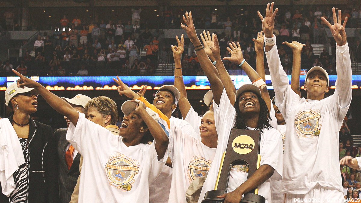 13 years ago today ... The legendary Pat Summitt captured her 8th and final national championship 🏆🍊 @LadyVol_Hoops