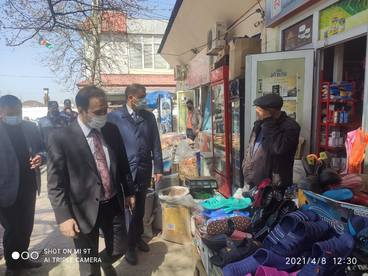 ismayilli_icra's tweet photo. İsmayıllıda yoluxmaların qarşısının alınması istiqamətində tədbirlər davam edir
Ətraflı: https://t.co/A65ZcNmmjV

 #Azərbaycan #İsmayıllı #Azerbaijan #ismailli #covid19 #peyvənd #Bizbirlikdəgüclüyük https://t.co/vz9eEE0Cb3