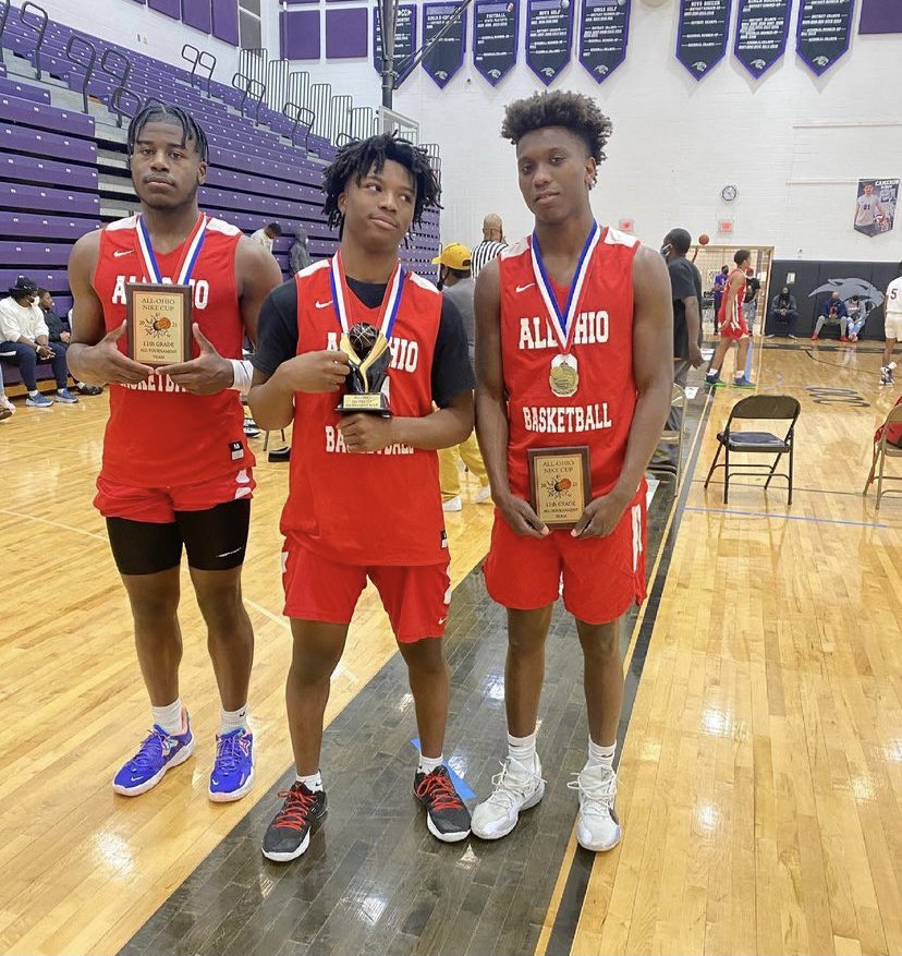 Aries_Sherrie's tweet photo. I am loving this 17u team that the coaches put together!!! #allohiored #eybl2021 https://t.co/LbbgdYFoJm