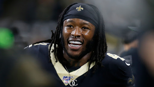 JoePompliano's tweet image. Alvin Kamara says he hasn't spent any of his $75M NFL contract, choosing to live off endorsement income instead.

“I’ve always known the value of a dollar...As a kid, I saw my mom work multiple jobs only to be able to afford the bare essentials.”

Smart man.

(h/t @uninterrupted)