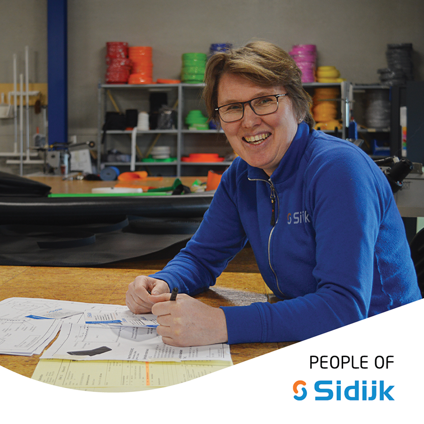 • 𝗣𝗘𝗢𝗣𝗟𝗘 𝗢𝗙 𝗦𝗜𝗗𝗜𝗝𝗞 • "I like the challenge to teach everyone in our department the skills of our craft." In Ella Leurink's department, new employees are trained to become professionals in the industrial sewing craft. Read more: ow.ly/fX8350Ejun4