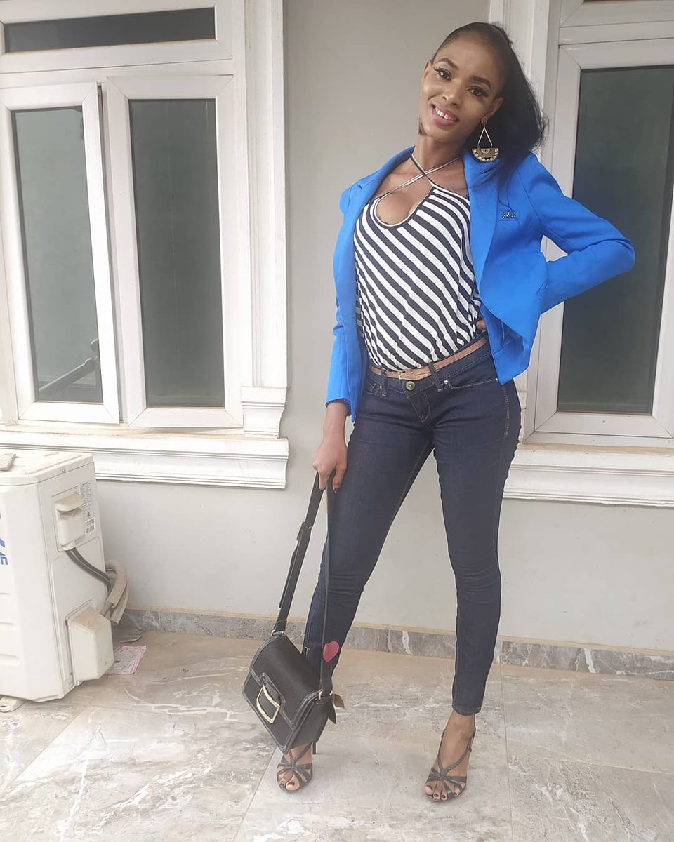 LadyAkwaugo1's tweet photo. The Tougher it is, the stronger Your Will to Succeed.

How Do You step out for Political Appointment? 
I:  Corporate, Simple and Classy. 🥰

Inner Top, Blazer Jack, Jean &amp; Shoe ~ (My Store ) Gold Love Luxury Store 

Bag ~ @_flawlessfashionista

#FirstLady_Akwaugo1 🥰💕 https://t.co/jDBaH75yBy