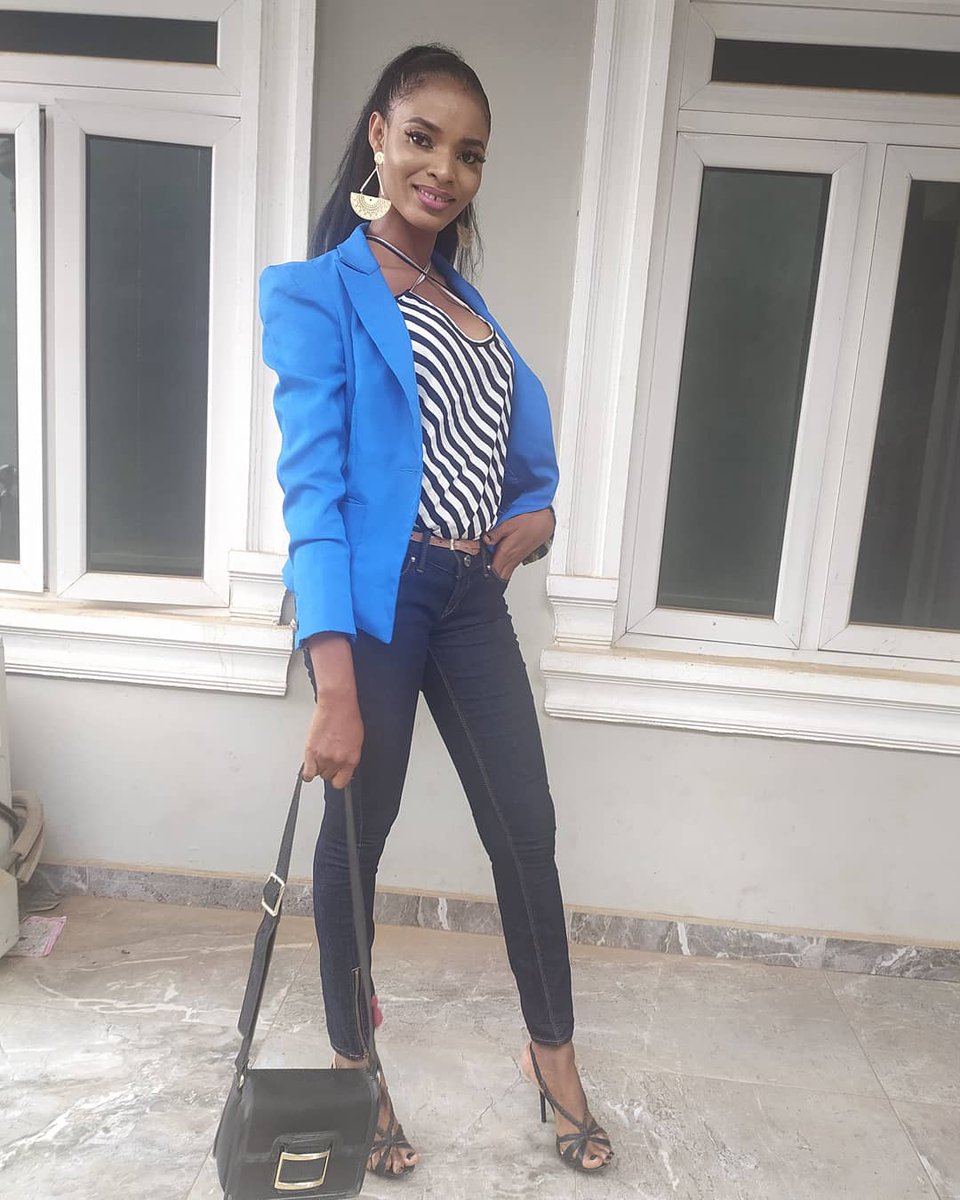 LadyAkwaugo1's tweet photo. The Tougher it is, the stronger Your Will to Succeed.

How Do You step out for Political Appointment? 
I:  Corporate, Simple and Classy. 🥰

Inner Top, Blazer Jack, Jean &amp; Shoe ~ (My Store ) Gold Love Luxury Store 

Bag ~ @_flawlessfashionista

#FirstLady_Akwaugo1 🥰💕 https://t.co/jDBaH75yBy