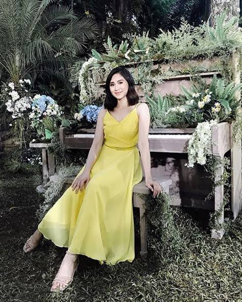 Team_AshKim's tweet photo. Lovely girls with yellow beautifull dress 💛🌻
@JustSarahG #SarahGeronimo #Ashkim #Kimjisoo https://t.co/zCqGSPqI00