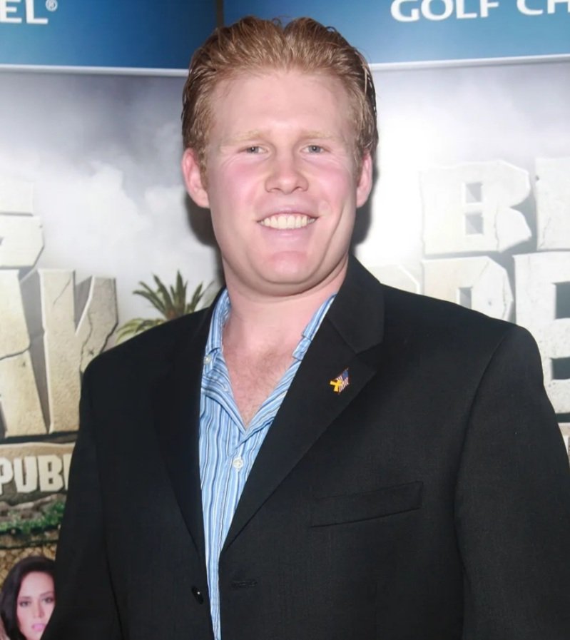 Jamallarr's tweet photo. Andrew Giuliani running as N.Y Governor so he can finally destroy the Incredibles https://t.co/SXJjBoxxVH