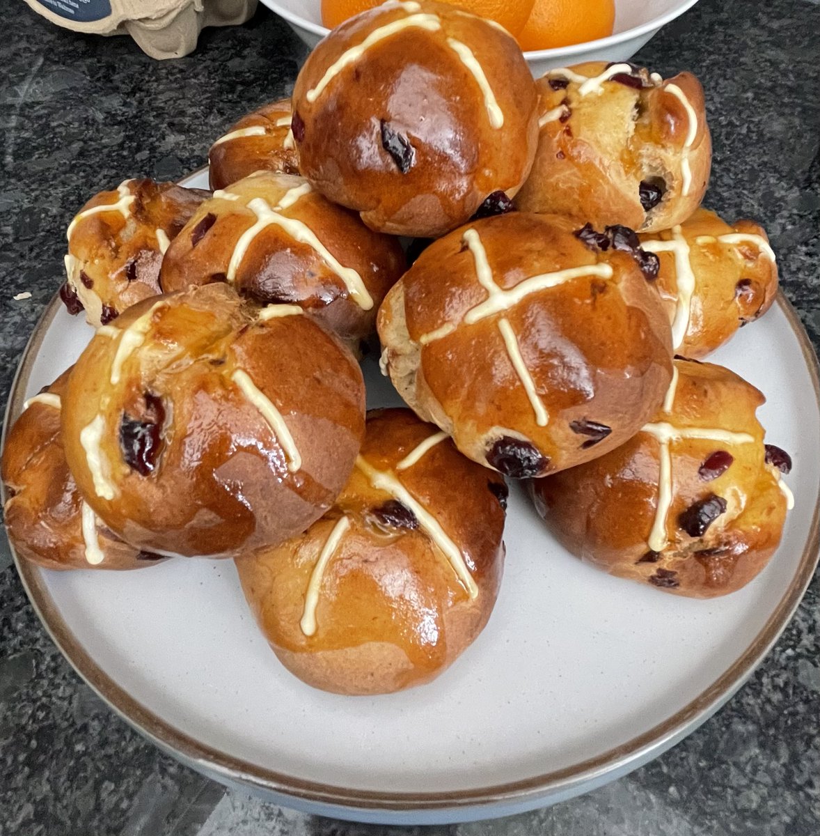BoltBurdonKemp's tweet photo. This month's #BakingForElevenses theme was #Easter and it did not disappoint! We had orange cupcakes, a carrot cake, mini egg blondies, chocolate mini loaves and an attempt on hot cross buns - yum! #BBKBakingClub #BBKHealthAndWellbeing #FunAtBBK https://t.co/QxhilkVSEb