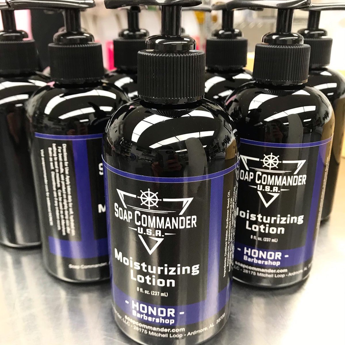 SoapCommander's tweet photo. No matter the weather, a good moisturizing lotion is always in season.
#soapcommander #seizethehelm #lotion #skincare #skincareroutine #handcrafted #Alabama #SmallBiz #Entrepreneur #familybusiness https://t.co/5wZp4FRcUy
