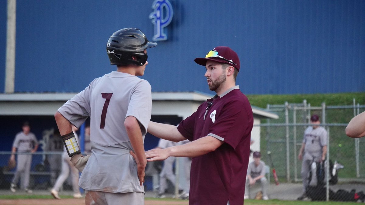 Jason Kinner (@jasonkinner1) on Twitter photo After the game is over, my dude is still coaching! 💪🏻 I see you <a href="/GBurch5/">Gabe Burchell</a>! The young guys at Magoffin Co are in good hands... One of the hardest working kids I ever coached!! #HardWorkPaysOff #UofLBaseballAlum #PayItForward After the game is over, my dude is still coaching! 💪🏻 I see you <a href="/GBurch5/">Gabe Burchell</a>! The young guys at Magoffin Co are in good hands... One of the hardest working kids I ever coached!! #HardWorkPaysOff #UofLBaseballAlum #PayItForward