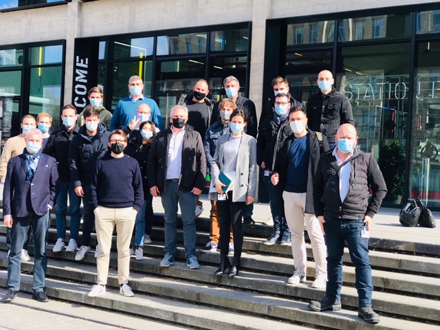 Moove_lab's tweet image. [Nos #startups ont du talent]
📡🚀Bienvenue à notre nouveau et 7e batch, qui s'est installé hier à @joinstationf! Programme d'accueil déjà dense avec la présentation hier de nos équipes et la formation aujourd'hui à l'Elevator Pitch ! #accélération #innovation #mobilité #stationF