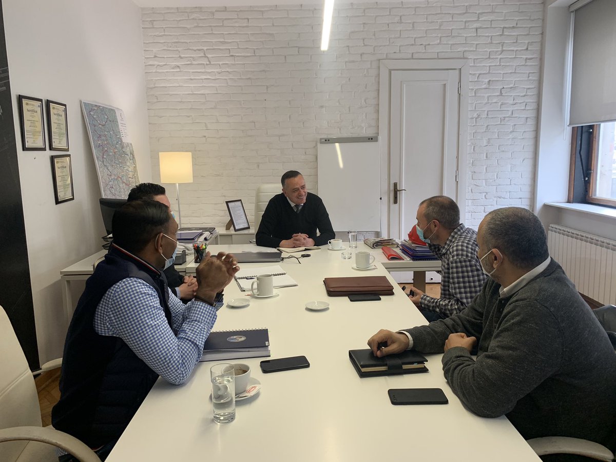 Direktor Aleksandar Antić <a href="/AAnticBG/">Aleksandar Antić</a> sa #darrenmort , globalnim operativnom rukovodiocem za infrastrukturu <a href="/Bechtel/">Bechtel Corporation</a> i #hadyremeily operativnim rukovodiocem za Evropu, Bliski istok i Afriku o najvažnijim pitanjima realizacije projekta Moravskog koridora. 

#koridorisrbije 🇷🇸