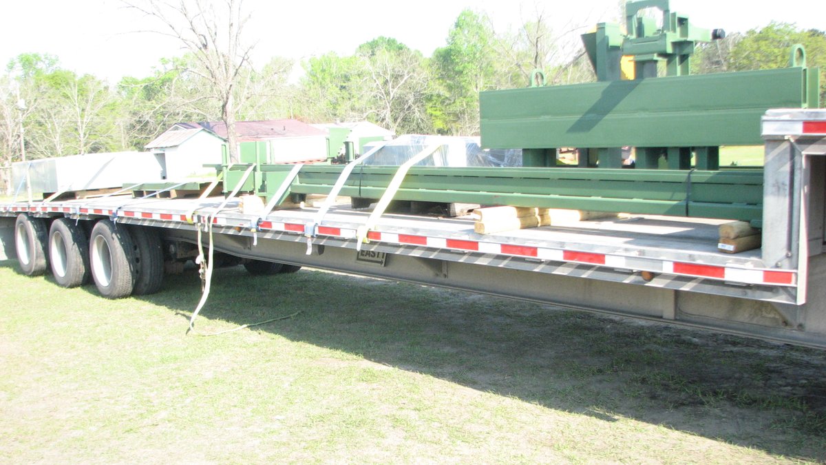 CooperMachine65's tweet photo. We are happy to be shipping out this beauty and grateful for the floor space we have now to work on another machine!  This Tandem Scragg, that will cut a finished cant with just one operator, is headed to Virginia to it's new home. https://t.co/Y0lTlKTYwF