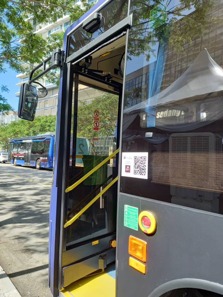 MyBus tweet media